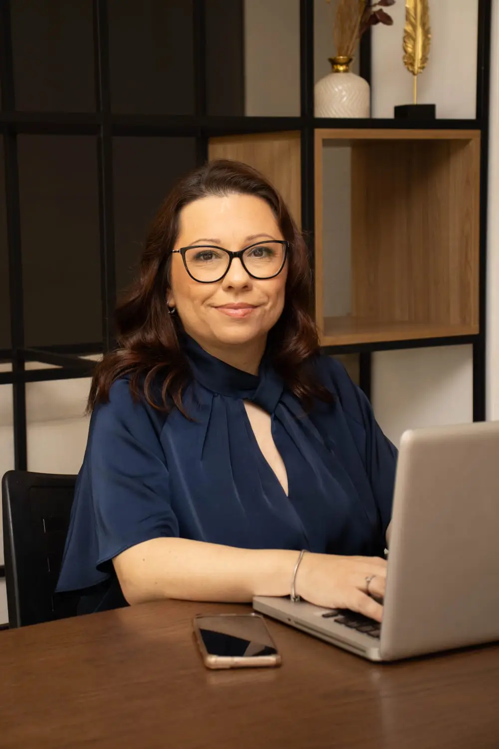 Foto da advogada - Profissional experiente em Direito Tributário e Família